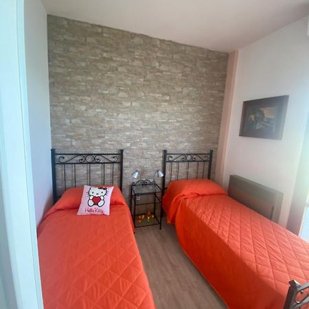 La Casa Al Mare Di Giulia Apartment Porto Potenza Picena Bagian luar foto