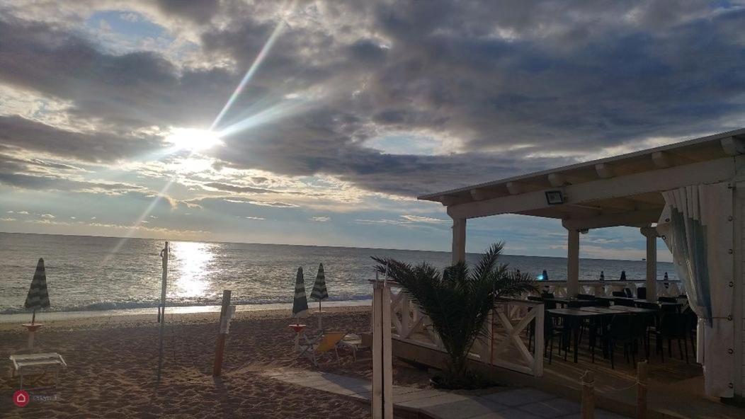 La Casa Al Mare Di Giulia Apartment Porto Potenza Picena Bagian luar foto